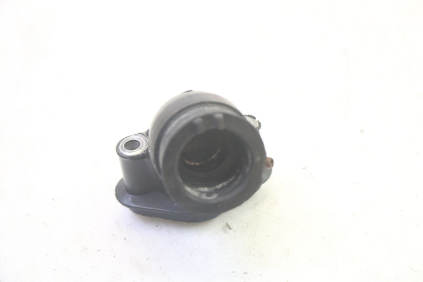 photo de TUBO DE ADMISSÃO PEUGEOT KISBEE 4T 50 (2010 - 2017) - Zoom do estado de desgaste