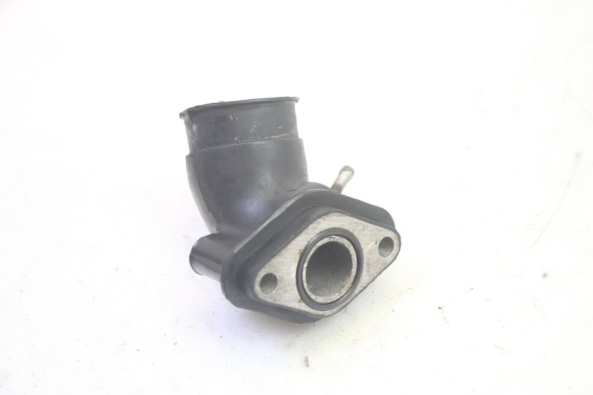 photo de TUBO DE ADMISSÃO PEUGEOT KISBEE 4T 50 (2010 - 2017) - Outro ângulo de visão
