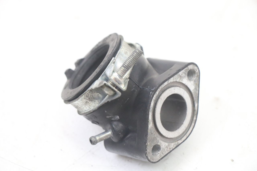 photo de TUBO DE ADMISSÃO KYMCO GRAND DINK 125 (2008 - 2014) - Zoom do estado de desgaste
