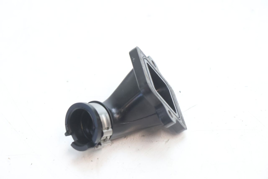 photo de TUBO DE ADMISSÃO PEUGEOT LUDIX 50 (2008 - 2017) - Zoom do estado de desgaste