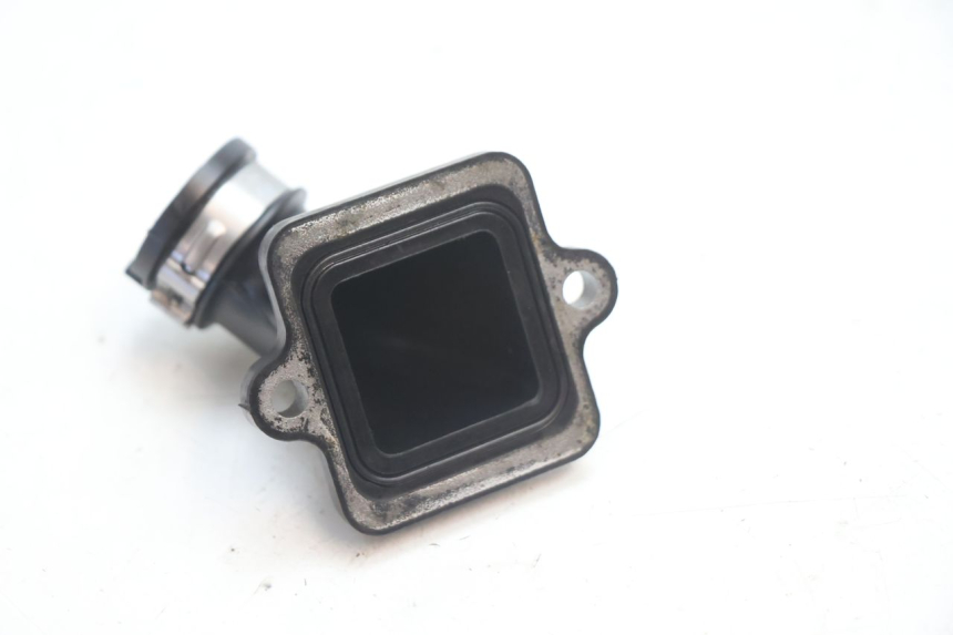 photo de TUBO DE ADMISSÃO PEUGEOT LUDIX 50 (2008 - 2017) - Outro ângulo de visão