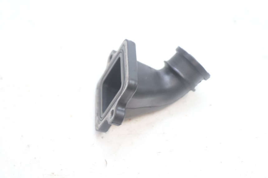 photo de TUBO DE ADMISSÃO PEUGEOT LUDIX 50 (2005 - 2007) - Zoom do estado de desgaste
