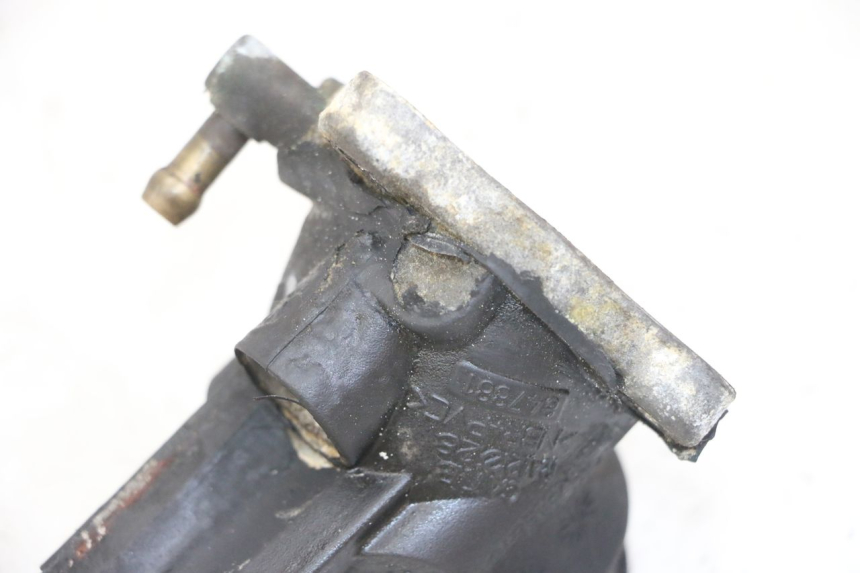 photo de TUBO DE ADMISSÃO PIAGGIO MP3 LT 300 (2010 - 2016) - Pontos de fixação