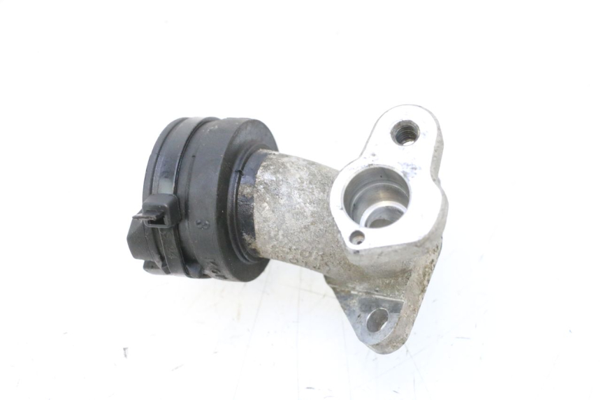 photo de TUBO DE ADMISSÃO YAMAHA NEOS NEO'S 4T 50 (2008 - 2016) - Zoom do estado de desgaste