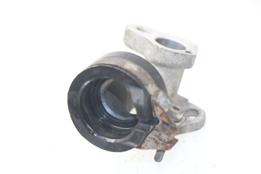 photo de TUBO DE ADMISSÃO MBK OVETTO 4T 50 (2008 - 2016) - Zoom do estado de desgaste