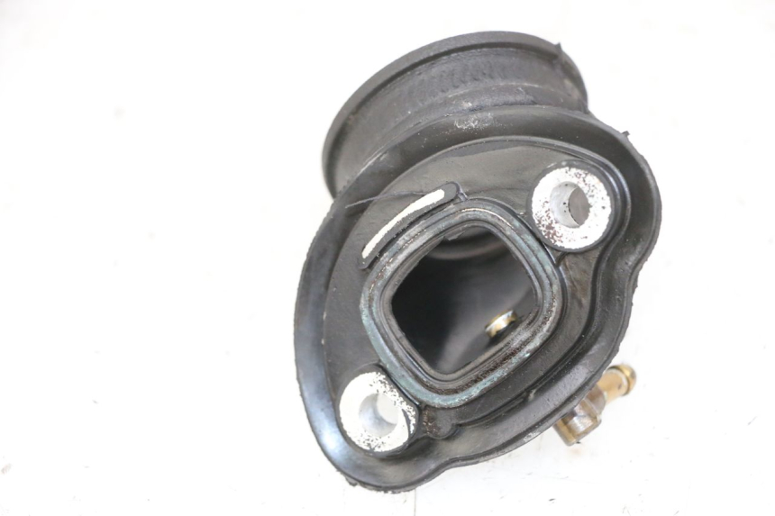 photo de TUBO DE ADMISSÃO PIAGGIO VESPA LX 150 (2005 - 2013) - Detalhe da peça