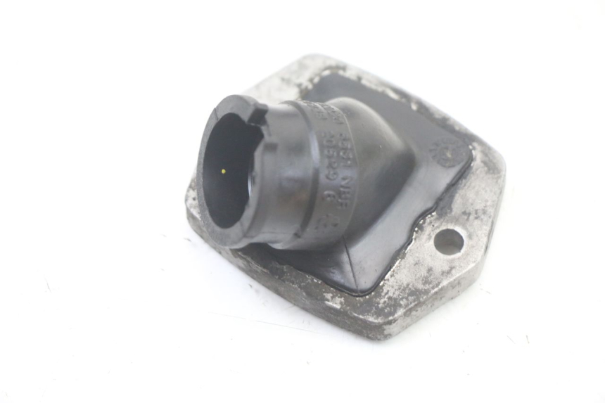 photo de TUBO DE ADMISSÃO PIAGGIO VESPA S 2T 50 (2007 - 2014) - Detalhe da peça