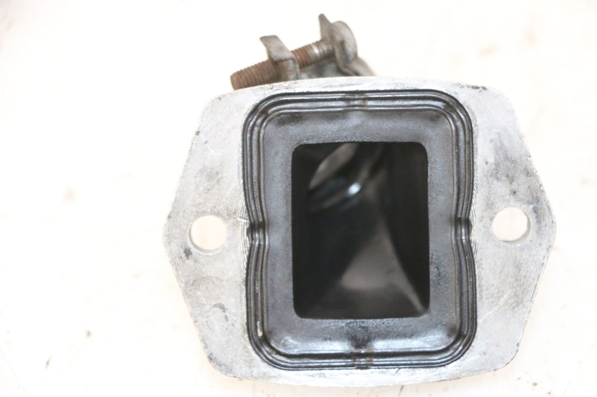 photo de TUBO DE ADMISSÃO PIAGGIO VESPA S 2T 50 (2007 - 2014) - Detalhe da peça