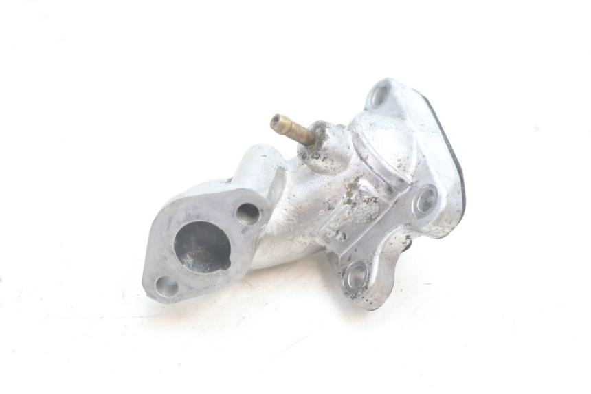 photo de TUBO DE ADMISSÃO PEUGEOT SPEEDFIGHT LC 50 (1996 - 2002) - Zoom do estado de desgaste