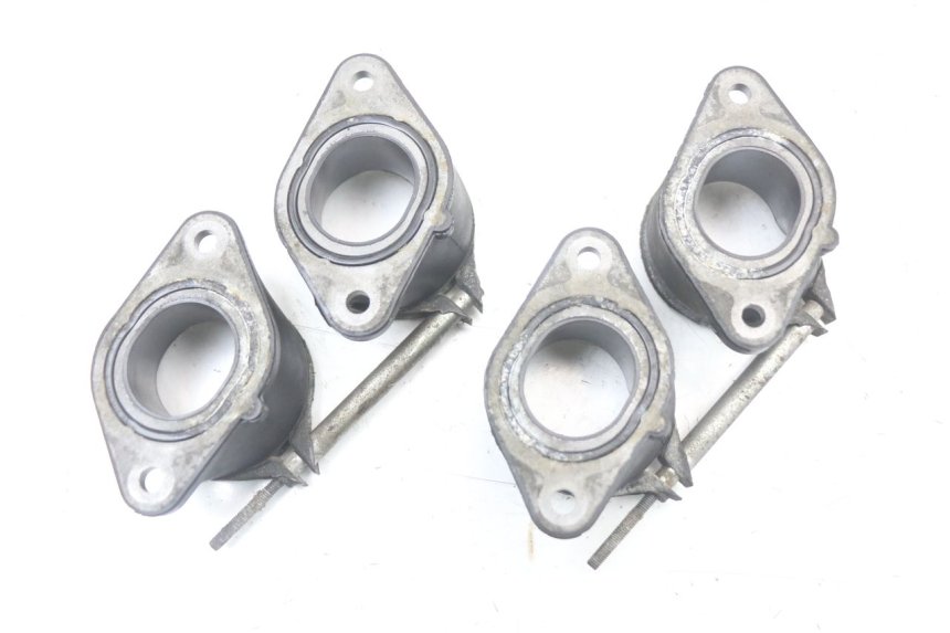photo de TUBO DE ADMISSÃO SUZUKI GSR 750 (2011 - 2017) - Pontos de fixação