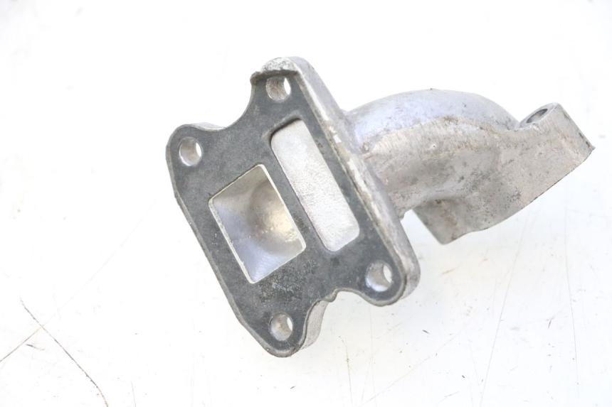 photo de TUBO DE ADMISSÃO PEUGEOT TREKKER 50 (1995 - 2004) - Zoom do estado de desgaste