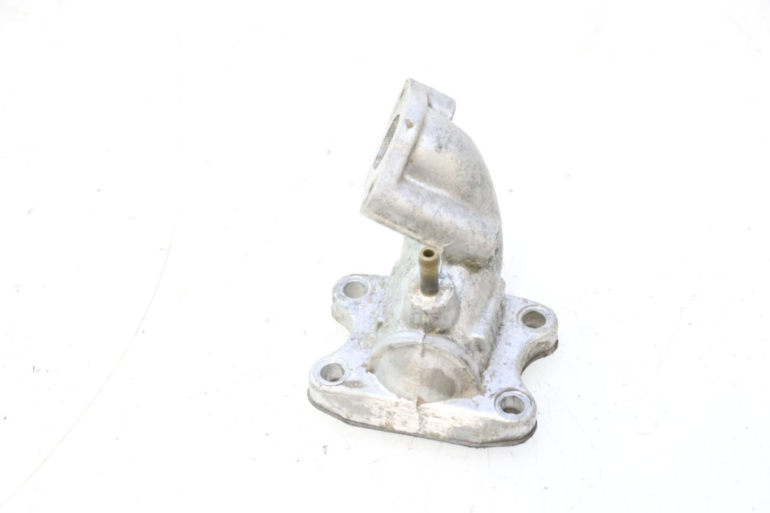 photo de TUBO DE ADMISSÃO PEUGEOT TREKKER 50 (1995 - 2004) - Outro ângulo de visão