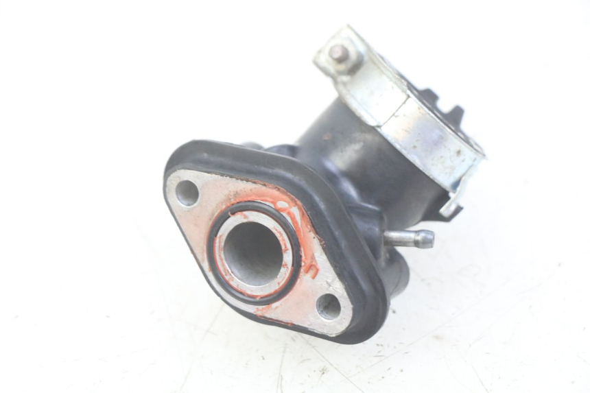 photo de TUBO DE ADMISSÃO PEUGEOT V-CLIC VCLIC 50 (2007 - 2013) - Detalhe da peça