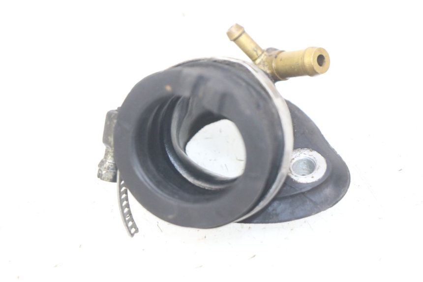 photo de TUBO DE ADMISSÃO PIAGGIO VESPA LX 125 (2005 - 2010) - Vista principal