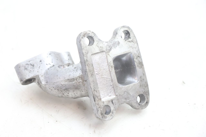 photo de TUBO DE ADMISSÃO PEUGEOT VIVACITY 50 (1998 - 2003) - Zoom do estado de desgaste
