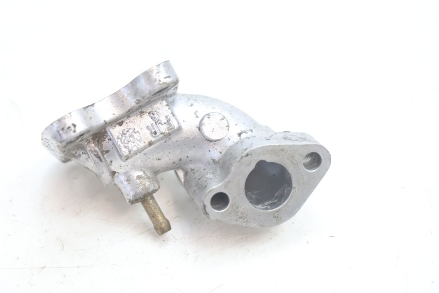 photo de TUBO DE ADMISSÃO PEUGEOT VIVACITY 50 (1998 - 2003) - Outro ângulo de visão