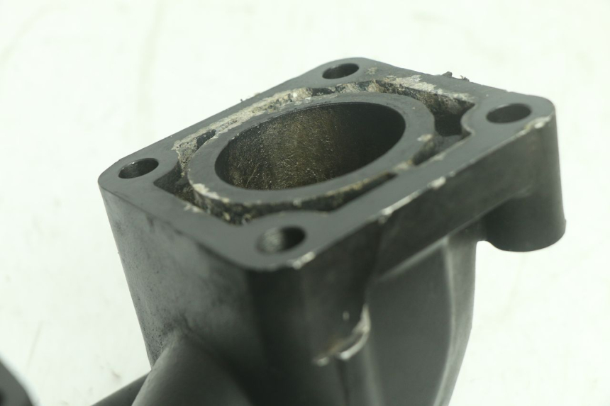 photo de TUBO DE ADMISSÃO YAMAHA WAVE RUNNER GP R 1200 (2000 - 2003) - Pontos de fixação