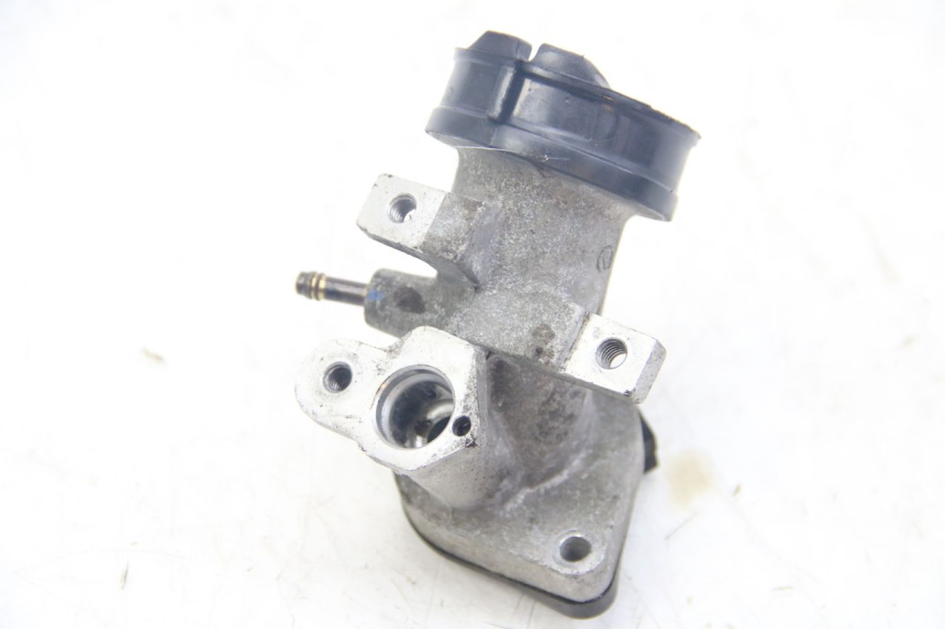 photo de TUBO DE ADMISSÃO YAMAHA XMAX X-MAX 125 (2006 - 2009) - Vista geral