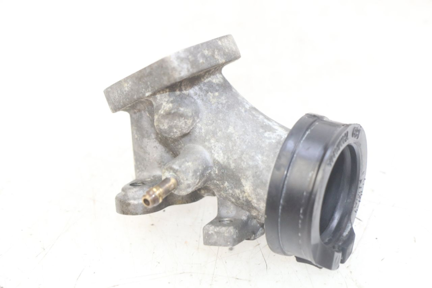 photo de TUBO DE ADMISSÃO YAMAHA XMAX X-MAX 125 (2006 - 2009) - Detalhe da peça