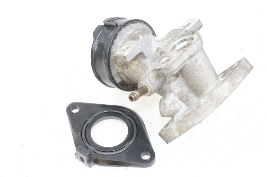 photo de TUBO DE ADMISSÃO YAMAHA X-MAX XMAX 125 (2010 - 2013) - Detalhe da peça