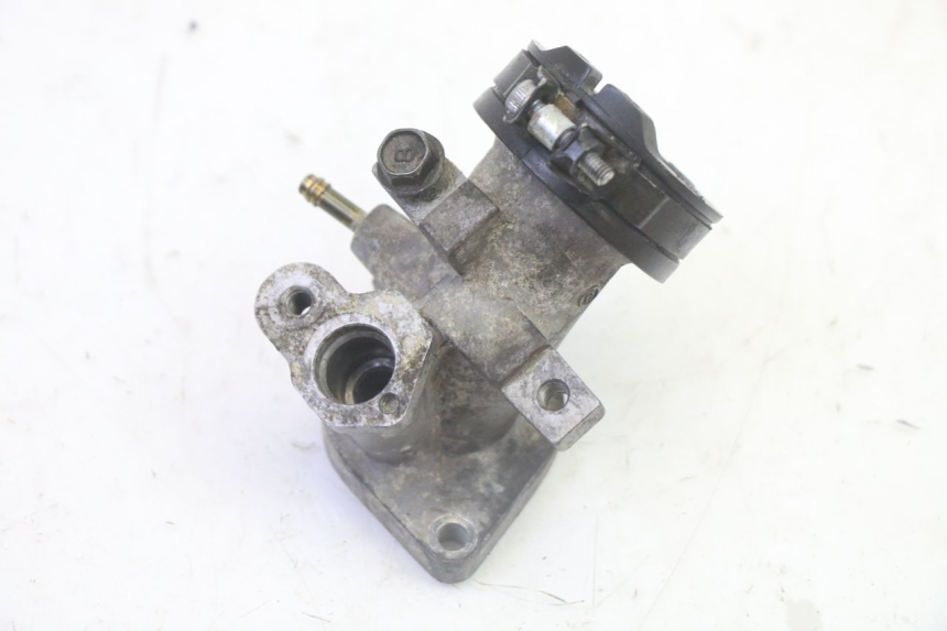 photo de TUBO DE ADMISSÃO YAMAHA XMAX X-MAX 125 (2006 - 2009) - Detalhe da peça