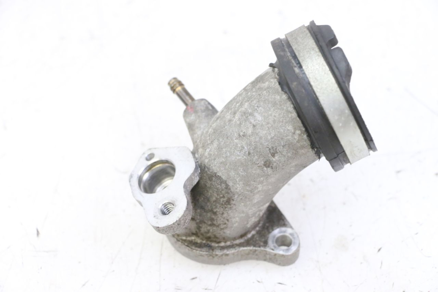 photo de TUBO DE ADMISSÃO YAMAHA X-MAX XMAX 250 (2006 - 2009) - Outro ângulo de visão