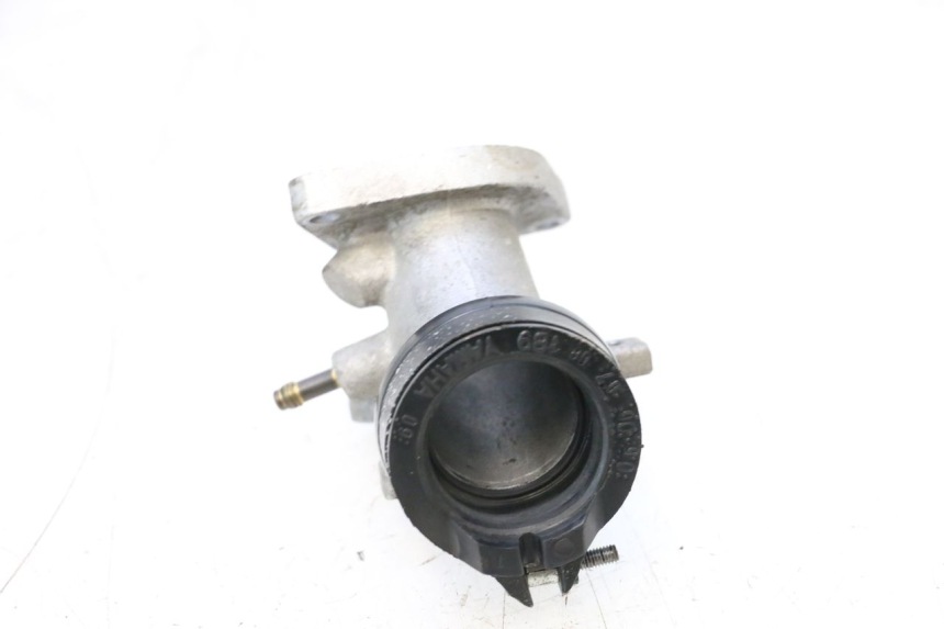 photo de TUBO DE ADMISSÃO YAMAHA X-MAX XMAX 125 (2010 - 2013) - Vista geral