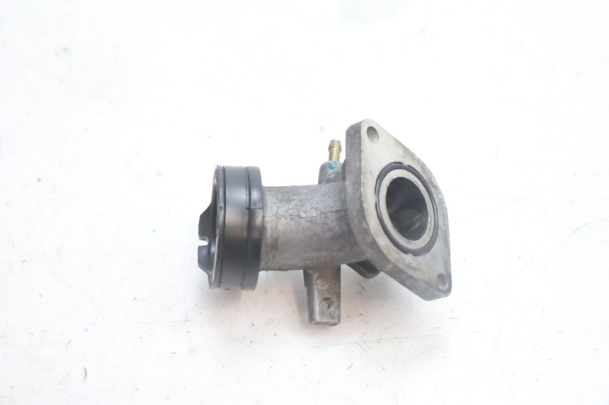 photo de TUBO DE ADMISSÃO YAMAHA XMAX X-MAX 125 (2006 - 2009) - Outro ângulo de visão