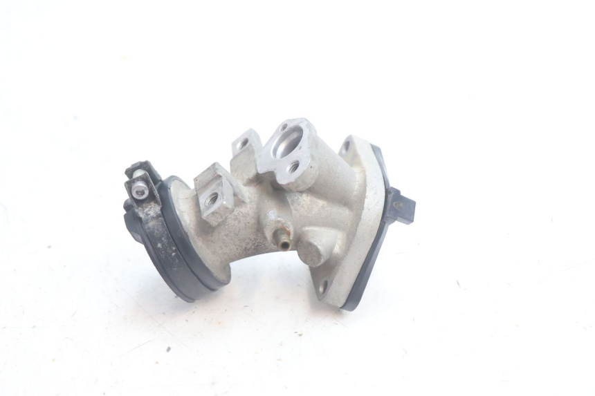 photo de TUBO DE ADMISSÃO YAMAHA X-MAX XMAX 125 (2010 - 2013) - Detalhe da peça