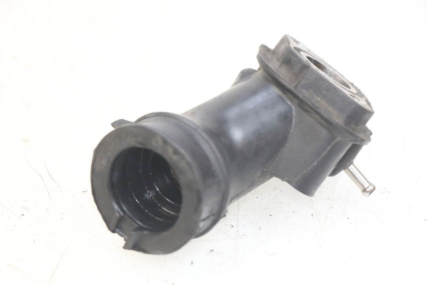 photo de TUBO DE ADMISSÃO SYM X-PRO 4T 50 (2014 - 2021) - Detalhe da peça