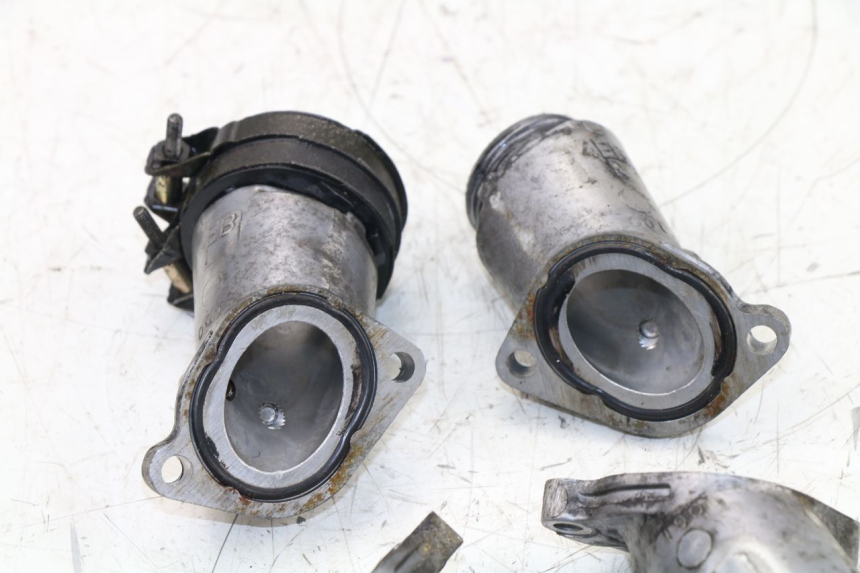 photo de TUBO DE ADMISSÃO YAMAHA XJS DIVERSION 600 (1997 - 1999) - Vista geral