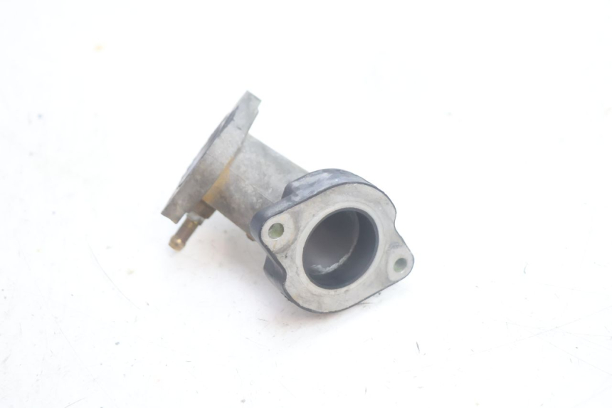 photo de TUBO DE ADMISSÃO YAMAHA YP MAJESTY 125 (2002 - 2006) - Outro ângulo de visão