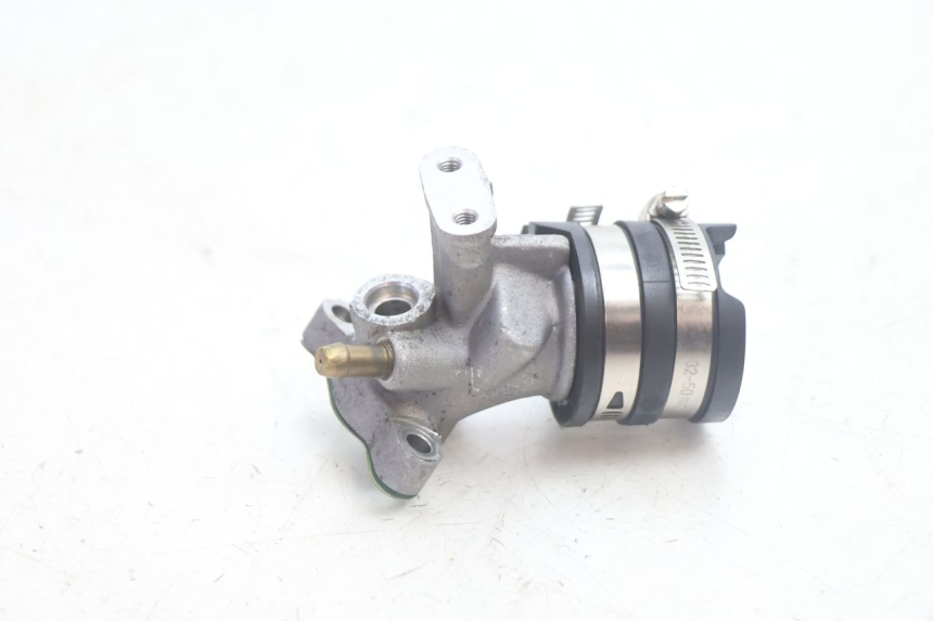 photo de TUBO DE ADMISSÃO PIAGGIO ZIP IGET 4T 50 (2021 - 2023) - Zoom do estado de desgaste