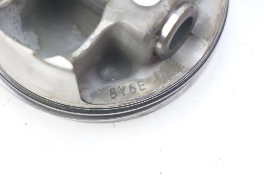 photo de Pistão YAMAHA FJR ABS 1300 (2006 - 2012) - Outro ângulo de visão