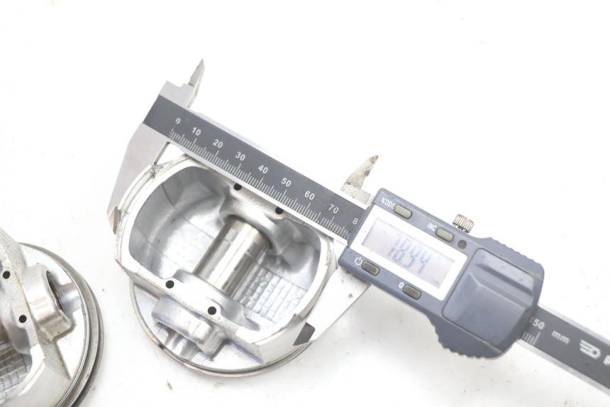 photo de PISTÃO SUZUKI GSF N BANDIT 1200 (2001 - 2005) - Inspeção visual