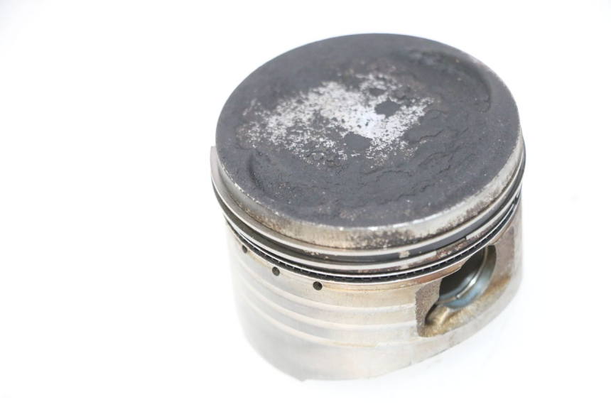 photo de PISTÃO HONDA SCV LEAD 100 (2003 - 2007) - Zoom do estado de desgaste