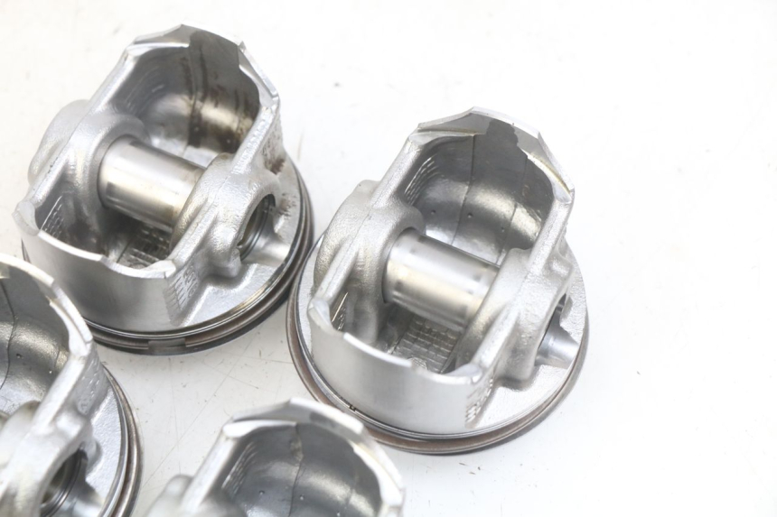 photo de Pistão KAWASAKI Z 750 (2007 - 2013) - Outro ângulo de visão
