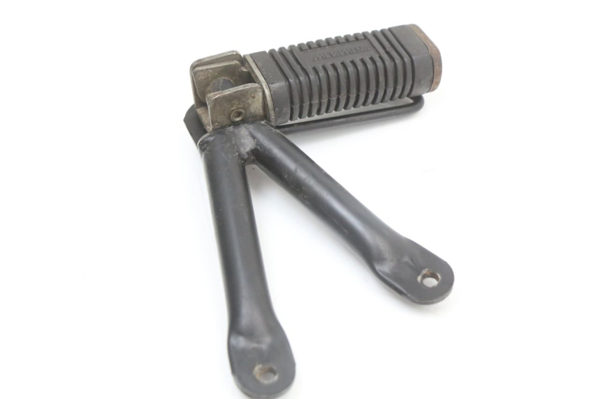 photo de SUPORTE DO DESCANSO DE PÉ TRASEIRO DIREITO SHERCO CITY CORP 125 (2003 - 2007) - Detalhe da peça