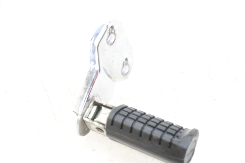 photo de SUPORTE DO DESCANSO DE PÉ TRASEIRO DIREITO APRILIA CLASSIC 125 (1995 - 2001) - Pontos de fixação