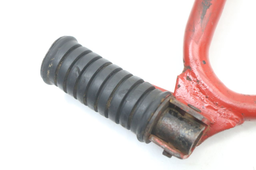 photo de SUPORTE DO DESCANSO DE PÉ TRASEIRO DIREITO YAMAHA DTLC 125 (1982 - 1987) - Zoom do estado de desgaste