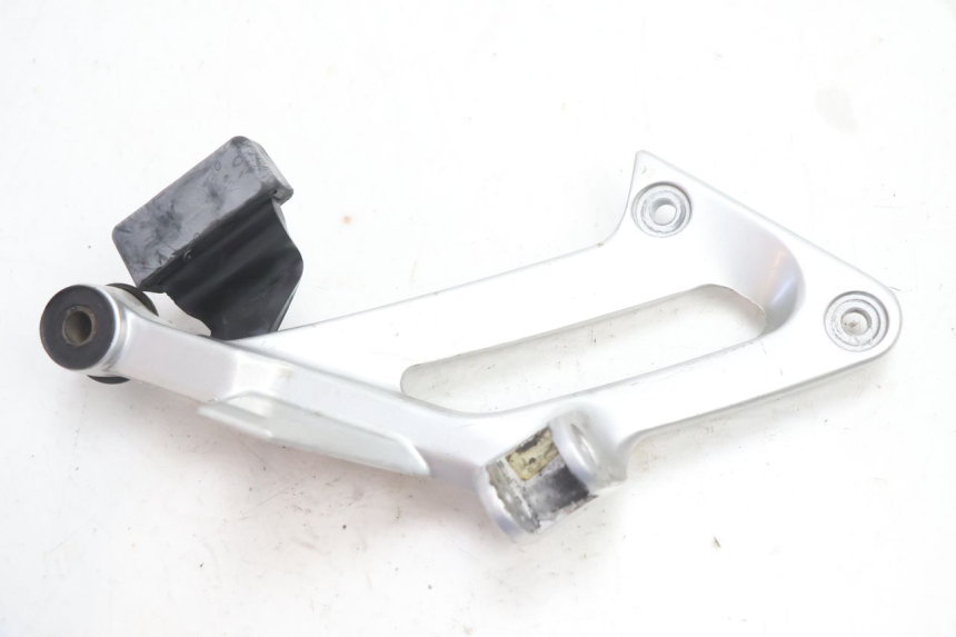 photo de PLACA DO DESCANSO DO PÉ TRASEIRO DIREITO YAMAHA FJR 1300 (2001 - 2005) - Detalhe da peça