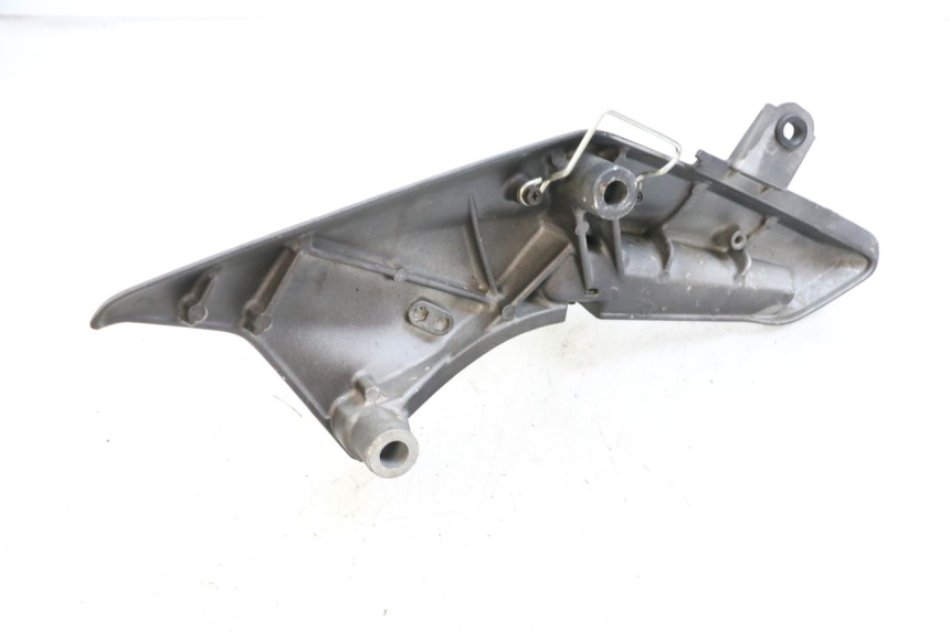 photo de SUPORTE DO DESCANSO DE PÉ TRASEIRO DIREITO HONDA FJS SILVER WING SILVERWING 400 (2005 - 2008) - Vista geral