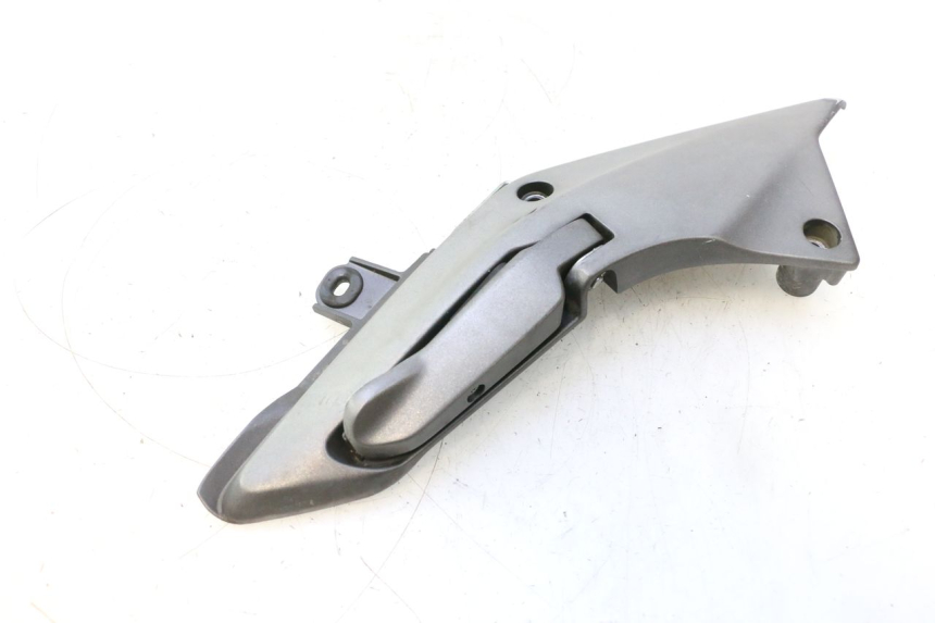 photo de SUPORTE DO DESCANSO DE PÉ TRASEIRO DIREITO HONDA FJS SILVER WING SILVERWING 400 (2005 - 2008) - Detalhe da peça