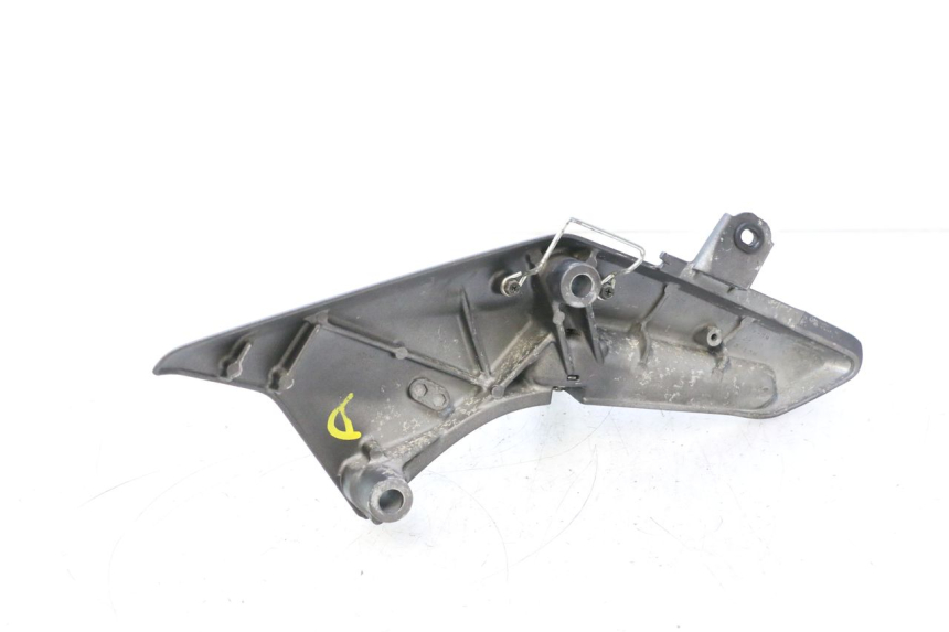 photo de SUPORTE DO DESCANSO DE PÉ TRASEIRO DIREITO HONDA FJS SILVER WING SILVERWING 400 (2005 - 2008) - Vista geral