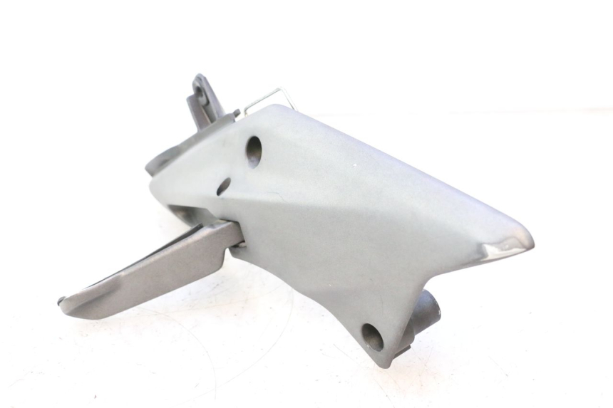 photo de SUPORTE DO DESCANSO DE PÉ TRASEIRO DIREITO HONDA FJS SILVER WING SILVERWING 400 (2005 - 2008) - Pontos de fixação