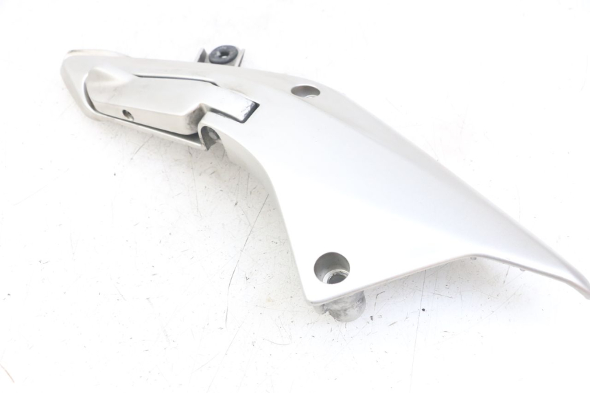 photo de SUPORTE DO DESCANSO DE PÉ TRASEIRO DIREITO HONDA FJS SILVERWING SILVER WING 600 (2001 - 2010) - Vista geral