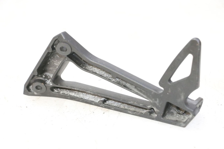 photo de SUPORTE DO DESCANSO DE PÉ TRASEIRO DIREITO YAMAHA FZ6 FAZER S2 600 (2007 - 2011) - Zoom do estado de desgaste