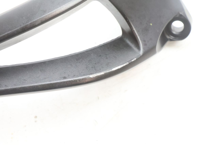 photo de SUPORTE DO DESCANSO DE PÉ TRASEIRO DIREITO YAMAHA FZ8 800 (2010 - 2016) - Zoom do estado de desgaste