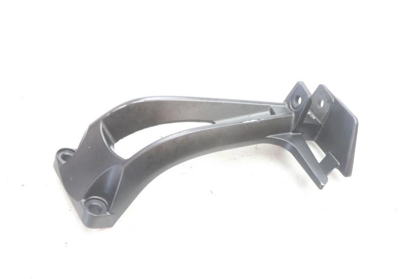 photo de SUPORTE DO DESCANSO DE PÉ TRASEIRO DIREITO YAMAHA FZ8 800 (2010 - 2016) - Outro ângulo de visão
