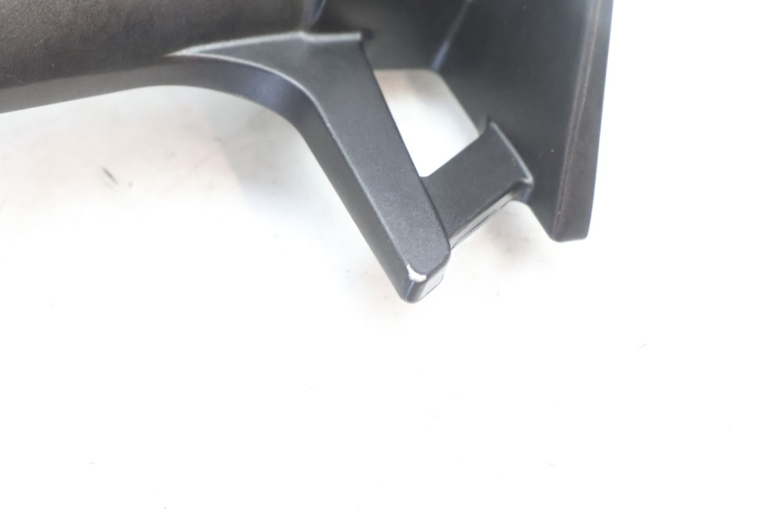photo de SUPORTE DO DESCANSO DE PÉ TRASEIRO DIREITO YAMAHA FZ8 800 (2010 - 2016) - Pontos de fixação